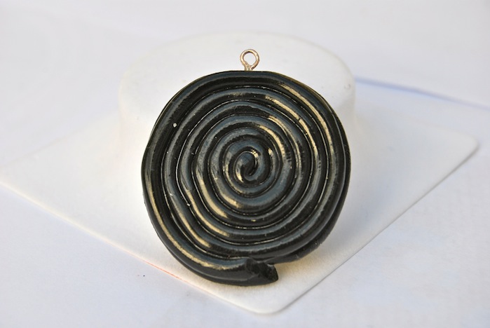 pendentif réglisse