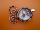 broche