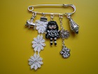 broche