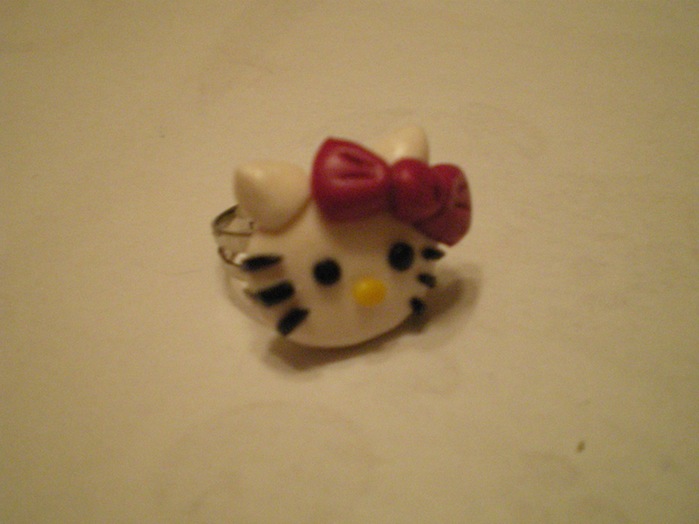 bague hello kitty