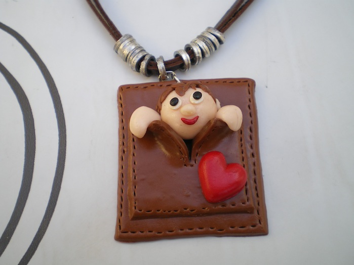 Pendentif bébé pocket marron