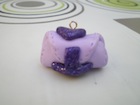 pendentif sac a main violet