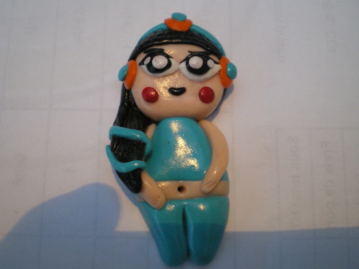 Pendentif poupée orientale