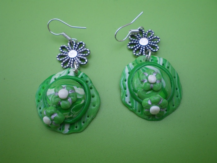 boucles d'oreilles